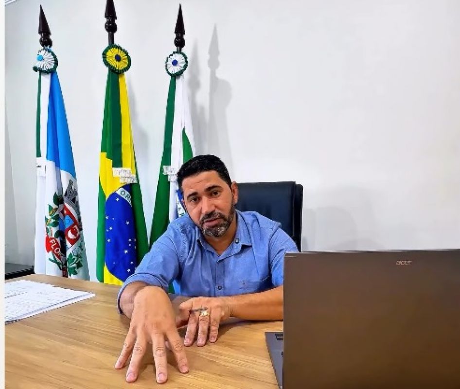 PREFEITO DE FLORESTA É FLAGRADO COM CARRO CLONADO EM MARINGÁ E VAI PARAR NA DELEGACIA