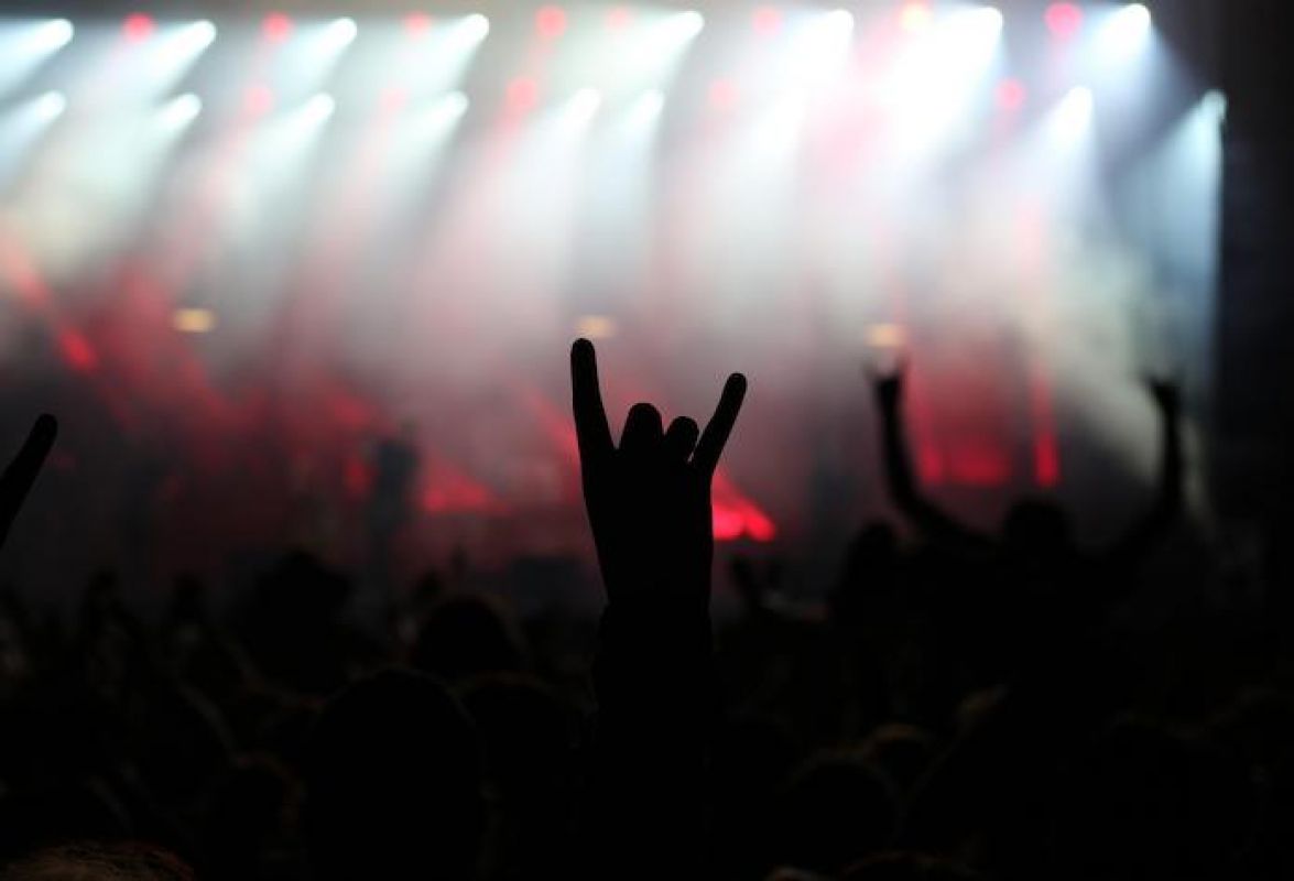 CONFIRA OS BENEFÍCIOS DE OUVIR HEAVY METAL E PUNK, SEGUNDO ESTUDO AUSTRALIANO