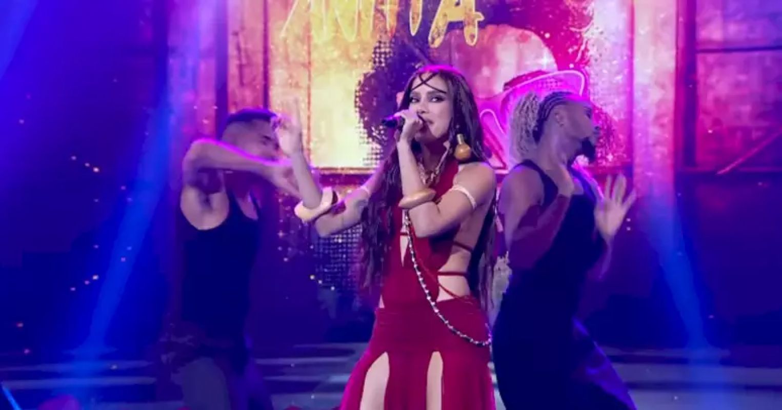 ANITTA E A VIRADA ESTRATÉGICA COM PERFORMANCE AO VIVO