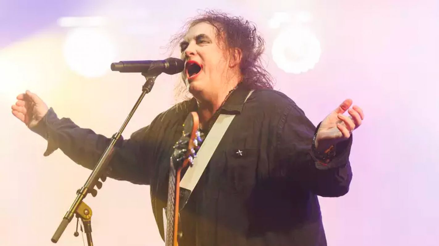 THE CURE ESTÁ FAZENDO DOIS ÁLBUNS E HÁ UMA DIFERENÇA CURIOSA ENTRE ELES