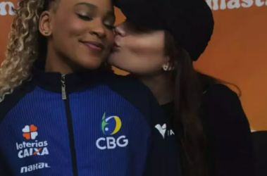 EQUIPE DE REBECA ANDRADE NEGA NAMORO E DIZ QUE DECLARAÇÃO EM POST FOI PARA AMIGA
