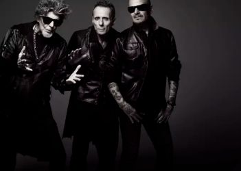 TITÃS EXPLICAM CANÇÕES DO CLÁSSICO “CABEÇA DINOSSAURO” EM SÉRIE NAS REDES; BANDA PREPARA TURNÊ DE 40 ANOS