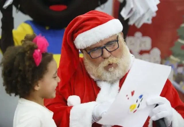 Campanha Papai Noel dos Correios já conta com mais de 300 mil cartas para adoção